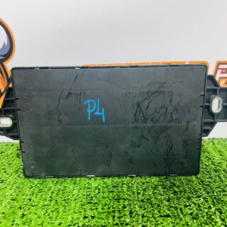 T2R4837 Jaguar F-Type X152 (2014-) Interior Fuse Box Used cost  € in stock 1 pcs.