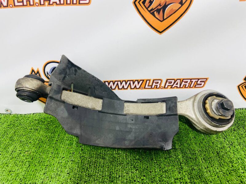 T2R6253 Front lower right control arm with air duct for cooling brake discs Jaguar F-Type X152 (2014-) Used cost  € in stock 1 pcs.