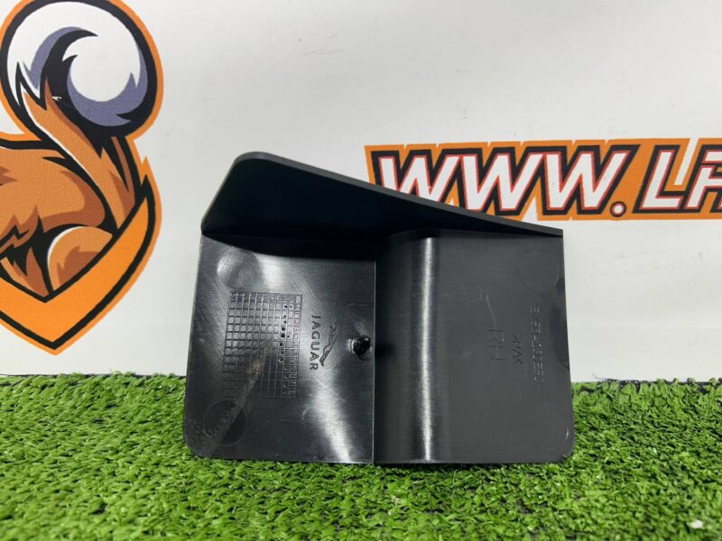 T2R8431 Tilt mechanism cover right Jaguar F-Type X152 (2014-) Used cost  € in stock 1 pcs.