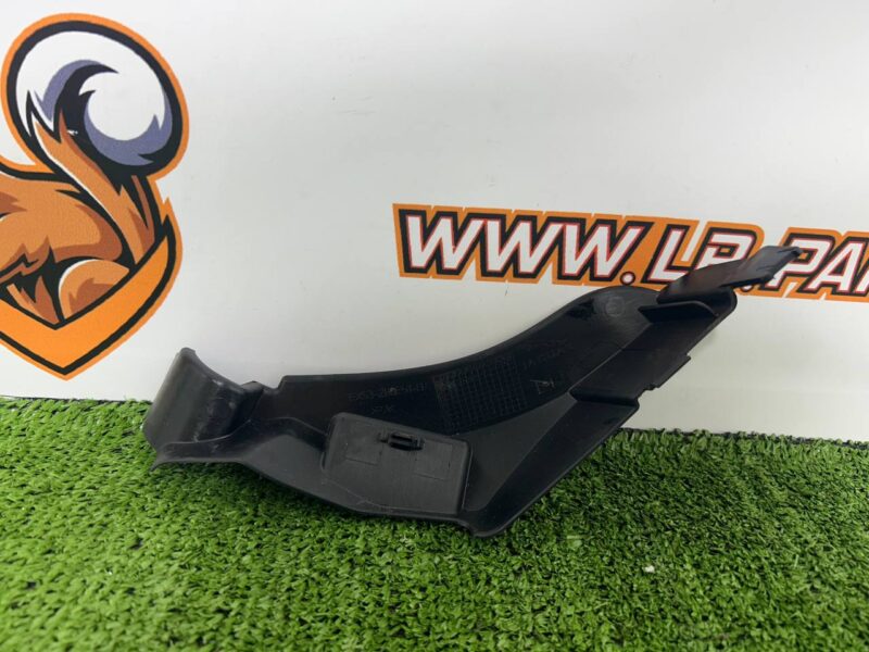 T2R8952 Convertible Top Trim Left Jaguar F-Type X152 (2014-) Used cost  € in stock 1 pcs.