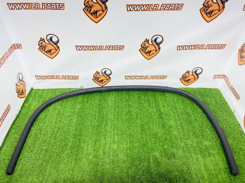 T2R9457 Jaguar F-Type X152 Door Seal (2014-) Used cost  € in stock 2 pcs.