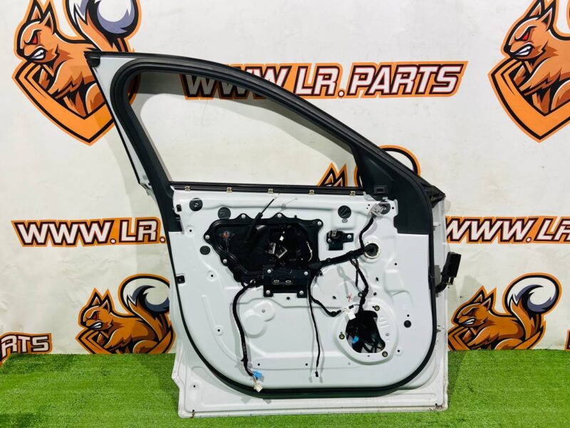 T4A1369KIT2 Front left door complete Jaguar F-Pace X761 (2017-) Used cost  € in stock 1 pcs.