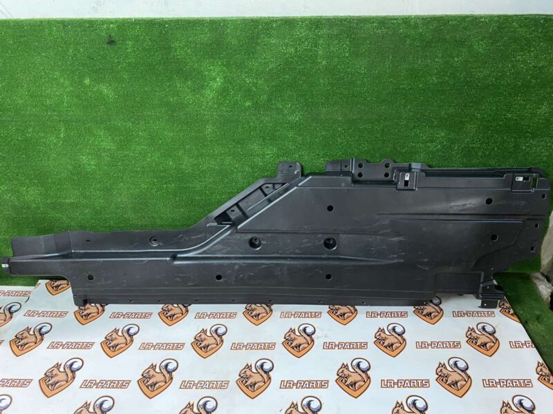 T4A17503 Right underbody protection Range Rover Velar Jaguar F-Pace cost 290 € in stock 1 pcs.