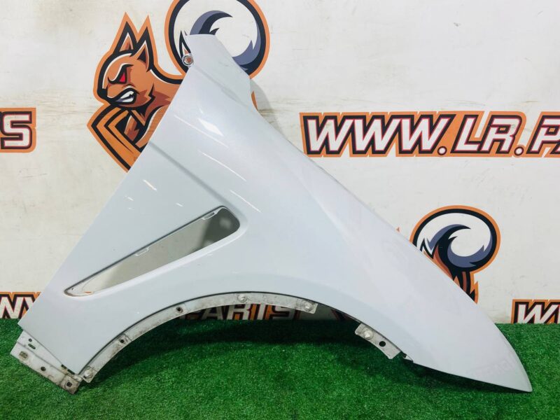 T4A17716 Front right wing Jaguar F-Pace X761 (2017-) Used cost 644 € in stock 1 pcs.