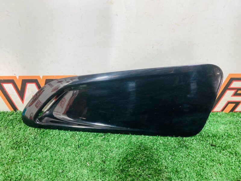 T4A17906 Hood Vent Trim Right Jaguar F-Pace X761 (2017-) Used cost  € in stock 1 pcs.