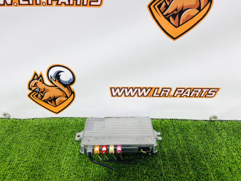 T4A26471 Camera control unit Jaguar I-Pace X590 (2018-) Used cost 366 € in stock 4 pcs.