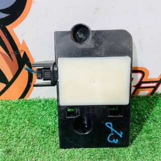 T4A28545 Blind Spot Sensor with Bracket Left Jaguar F-Pace X761 (2017-) Used cost 250 € in stock 1 pcs.