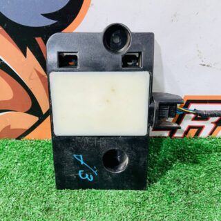 T4A28546 Blind Spot Sensor with Bracket Right Jaguar F-Pace X761 (2017-) Used cost  € in stock 1 pcs.