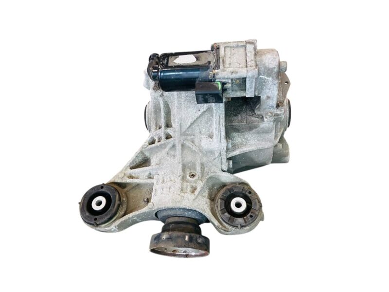 T4A30998 Differential rear SVR Jaguar F-Pace X761 (2017-) Used cost 950 € in stock 1 pcs.