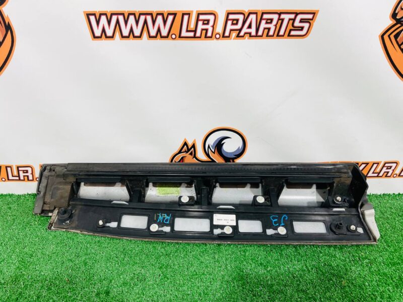 T4A34366LML Molding rear right door Jaguar F-Pace X761 (2017-) Used cost  € in stock 1 pcs.