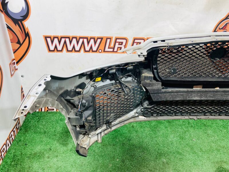 T4A36296LML Front bumper SVR complete Jaguar F-Pace X761 (2017-) Used cost  € in stock 1 pcs.