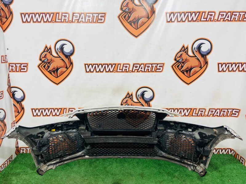 T4A36296LML Front bumper SVR complete Jaguar F-Pace X761 (2017-) Used cost  € in stock 1 pcs.