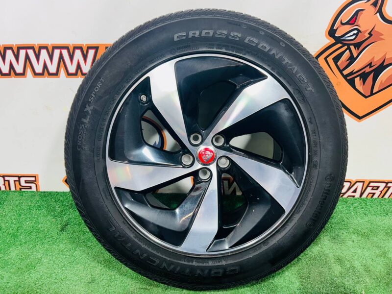 T4A37968 Wheel disk with tire 255/55 R19 Jaguar F-Pace X761 (2017-) Used cost  € in stock 4 pcs.