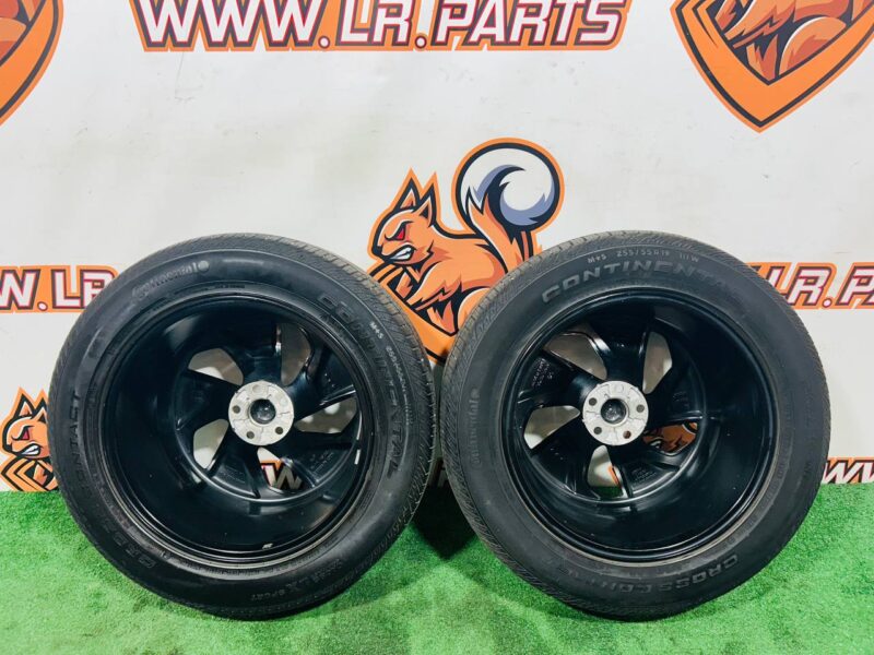 T4A37968 Wheel disk with tire 255/55 R19 Jaguar F-Pace X761 (2017-) Used cost  € in stock 4 pcs.