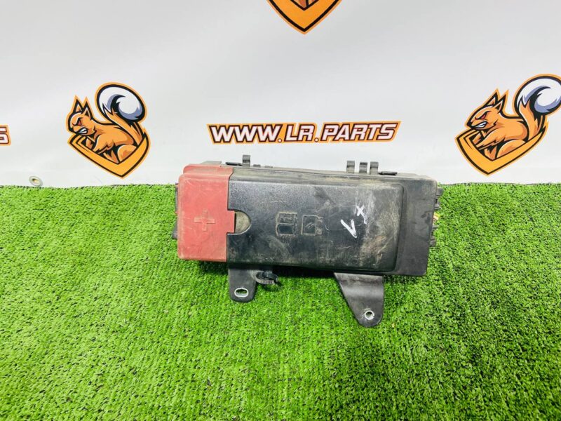 T4N31235 Fuse Box Jaguar XF X260 (2015-) Used cost  € in stock 3 pcs.