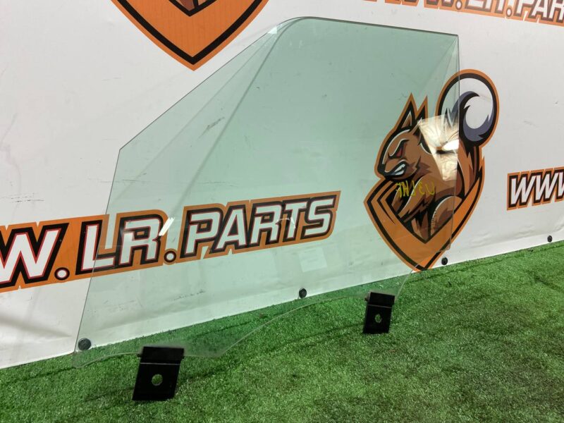 LR053169 Front left door glass Range Rover L405 (2013-2021) Used cost 150 € in stock 2 pcs.