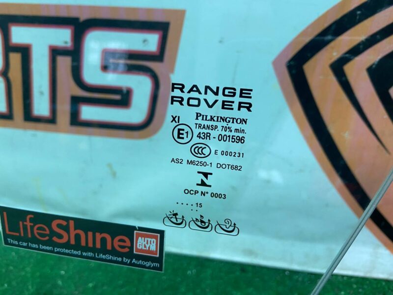 LR053169 Front left door glass Range Rover L405 (2013-2021) Used - Image 12