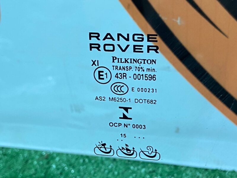 LR053169 Front left door glass Range Rover L405 (2013-2021) Used cost 150 € in stock 2 pcs.