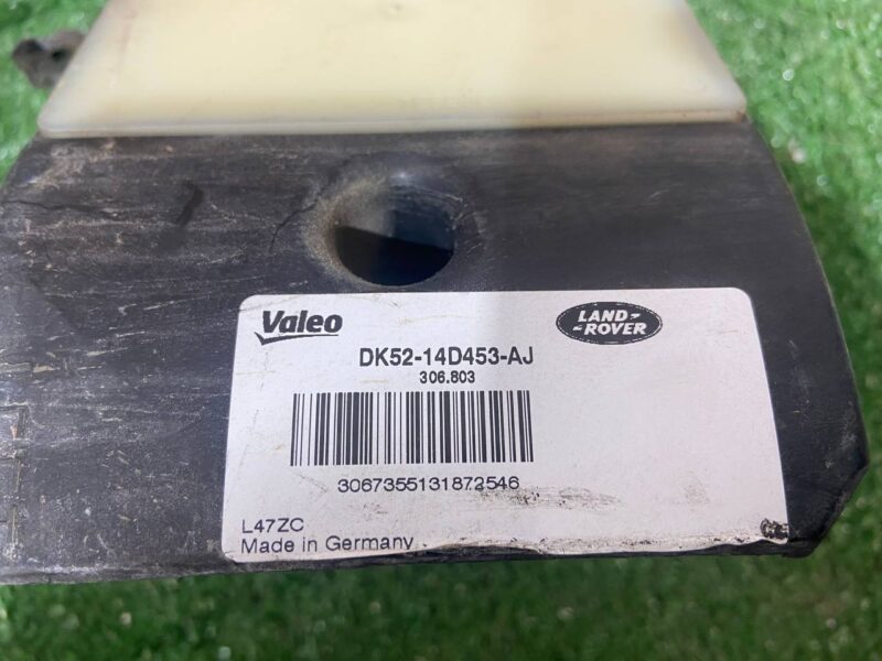 LR071747KIT Left blind spot sensor with bracket Range Rover L405 (2013-2021) Used cost 250 € in stock 1 pcs.