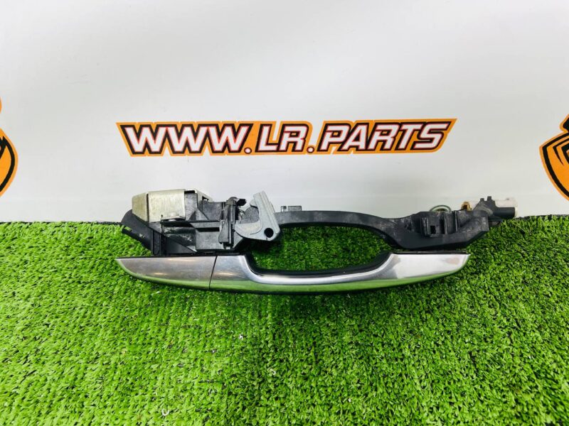 LR078758KIT Door handle outer front right complete Range Rover L405 (2013-2021) Used cost  € in stock 1 pcs.