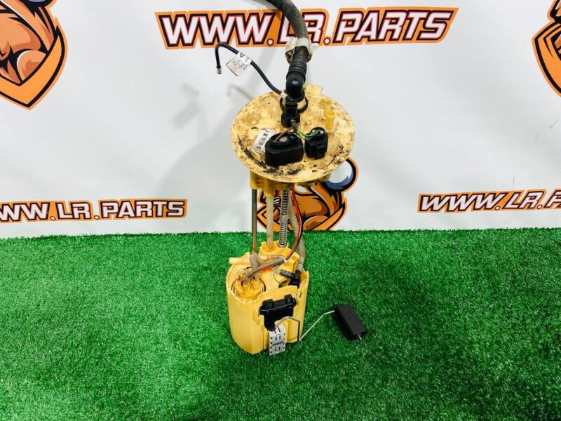 LR090629 Fuel pump diesel assembly in tank Range Rover Sport L494 (2014-2022) Used cost 250 € in stock 5 pcs.