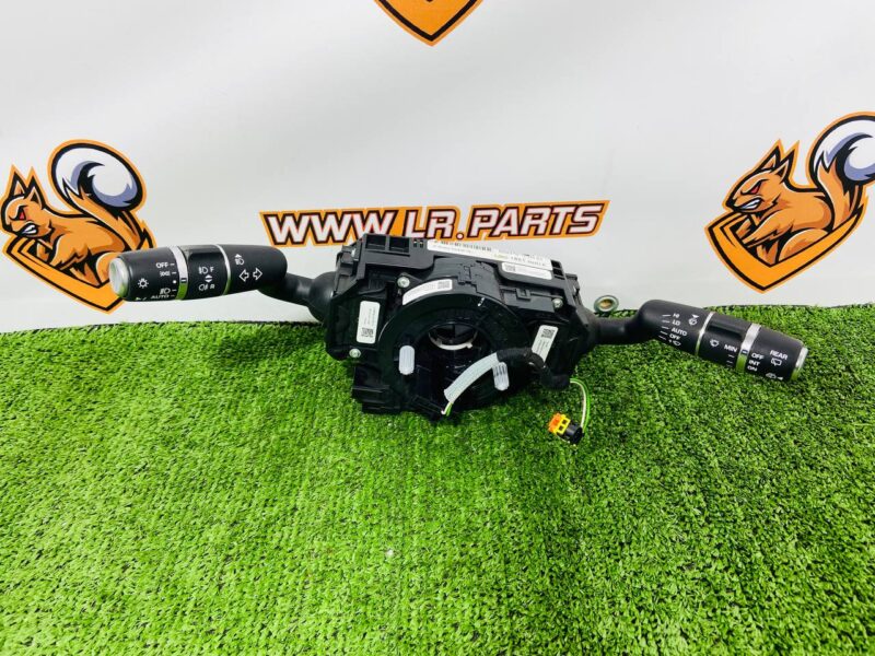 LR090991KIT Steering column switch assembly Range Rover Velar L560 (2018-) Used cost  € in stock 1 pcs.