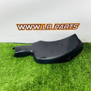 LR092476 Trunk lid hinge cover right RANGE ROVER VELAR Used cost 10 € in stock 1 pcs.