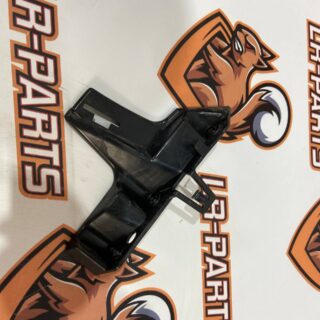 LR093502 Front bumper mounting bracket left Range Rover Velar L560 (2018-) used cost 20 € in stock 1 pcs.