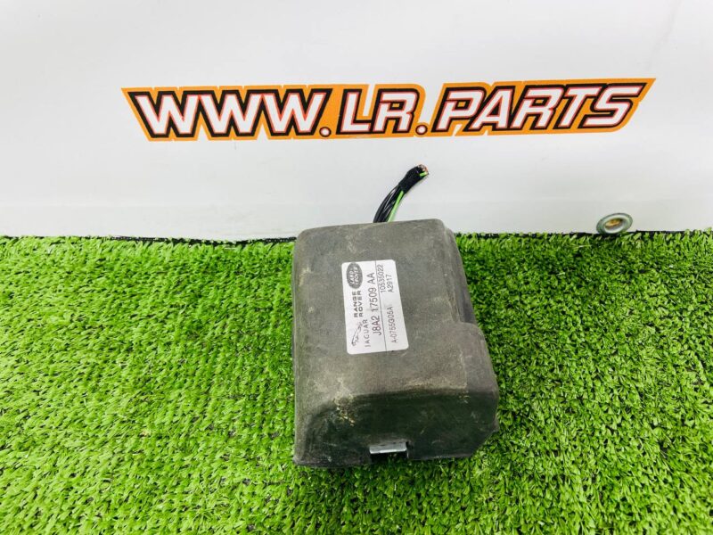 LR094959 Radio signal suppression module Range Rover Velar L560 (2018-) USED cost 50 € in stock 2 pcs.