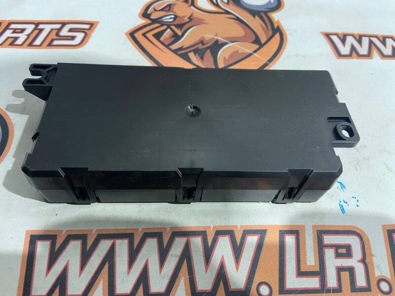 LR098372 Front Seat Control Unit Range Rover L405 (2013-2021) Used cost 200 € in stock 2 pcs.