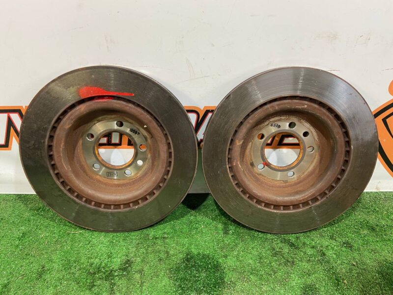 LR099038 Rear brake disc Range Rover Sport L494 (2014-2022) used cost 20 € in stock 2 pcs.