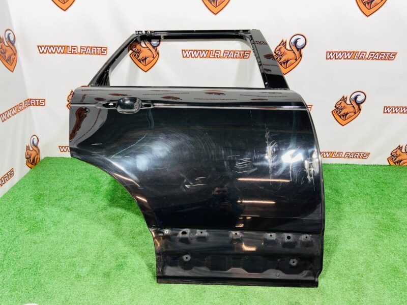 LR100510 Rear right door Range Rover L405 (2013-2021) used cost 715 € in stock 1 pcs.