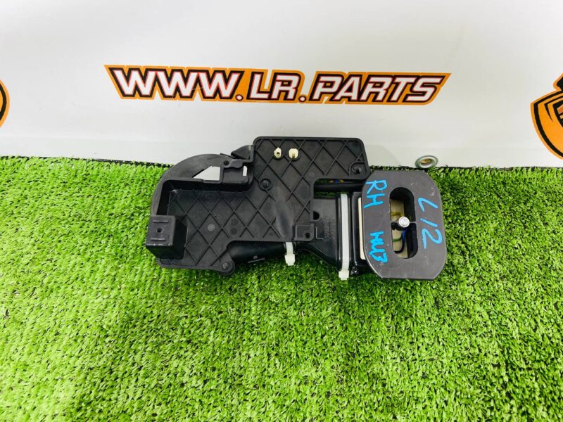 LR101124 Air duct front right seat cushion Range Rover L405 (2013-2021) Used cost  € in stock 1 pcs.