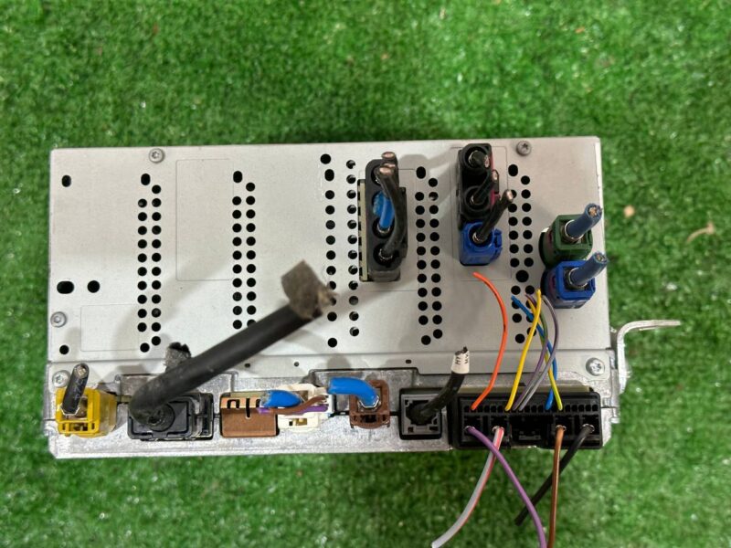 LR110522 Land Rover Discovery 5 L462 (2017-) In-car Entertainment Module Used cost 465 € in stock 1 pcs.