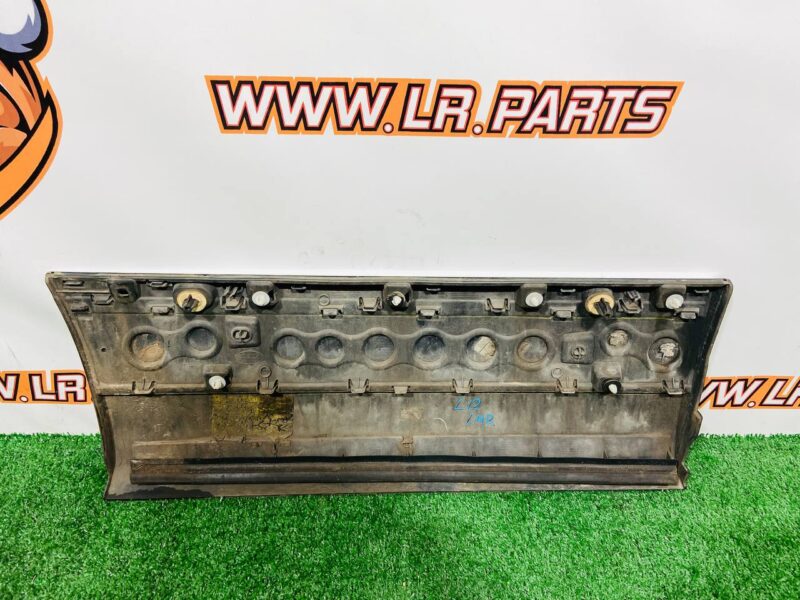 LR125983 Rear left door molding Range Rover L405 (2013-2021) Used - Image 26