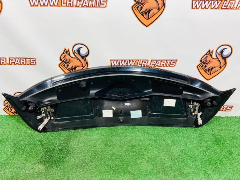 LR171764 Rear spoiler Range Rover Velar L560 (2018-) Used - Image 24