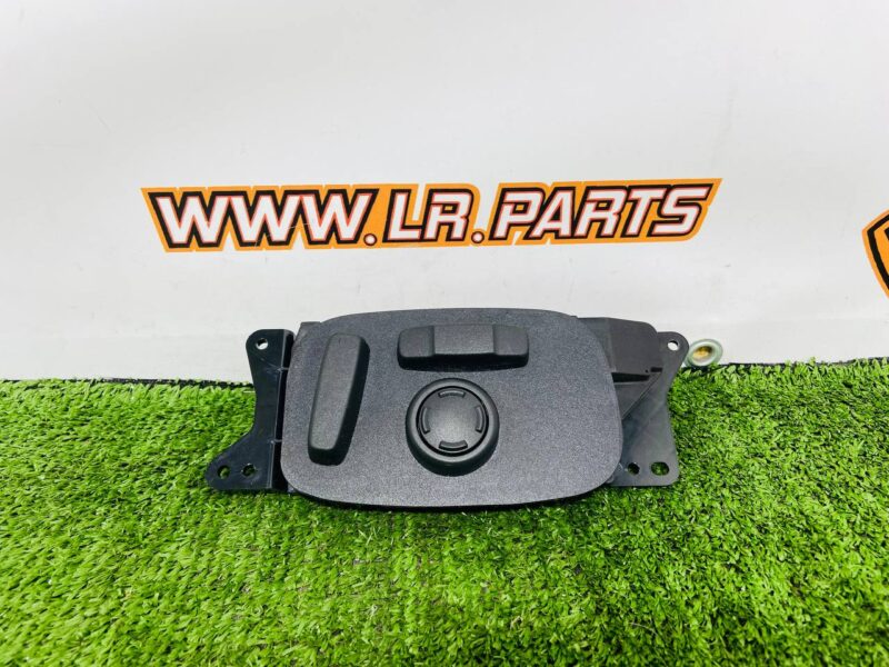 T2H16368 Electric seat adjustment switch left Jaguar XE X760 (2015-) USED cost  € in stock 1 pcs.