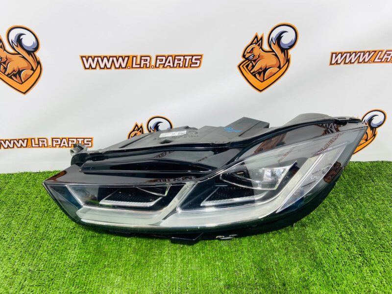 T4K1446 Left headlight LED Matrix Jaguar I-Pace X590 (2018-) Used cost 1 250 € in stock 4 pcs.