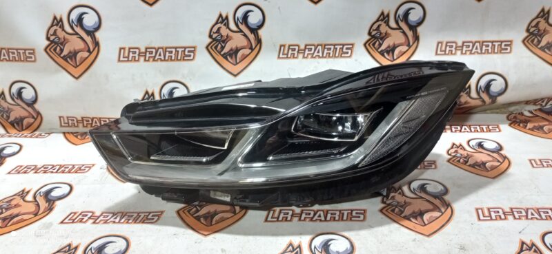 T4K1446 Left headlight LED Matrix Jaguar I-Pace X590 (2018-) Used cost 1 250 € in stock 4 pcs.