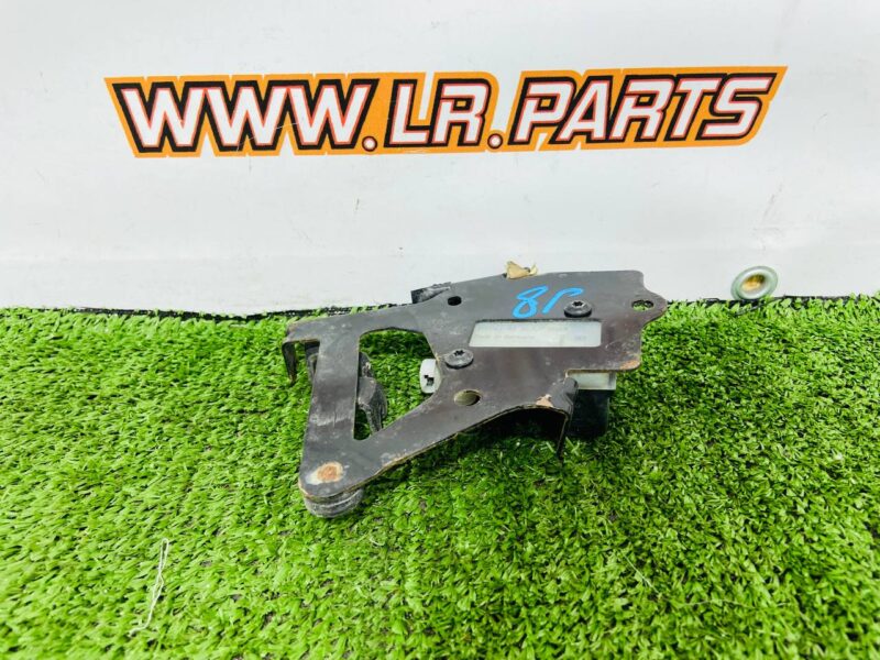 T4K1475 Hood actuator Jaguar I-Pace X590 (2018-) Used cost  € in stock 4 pcs.