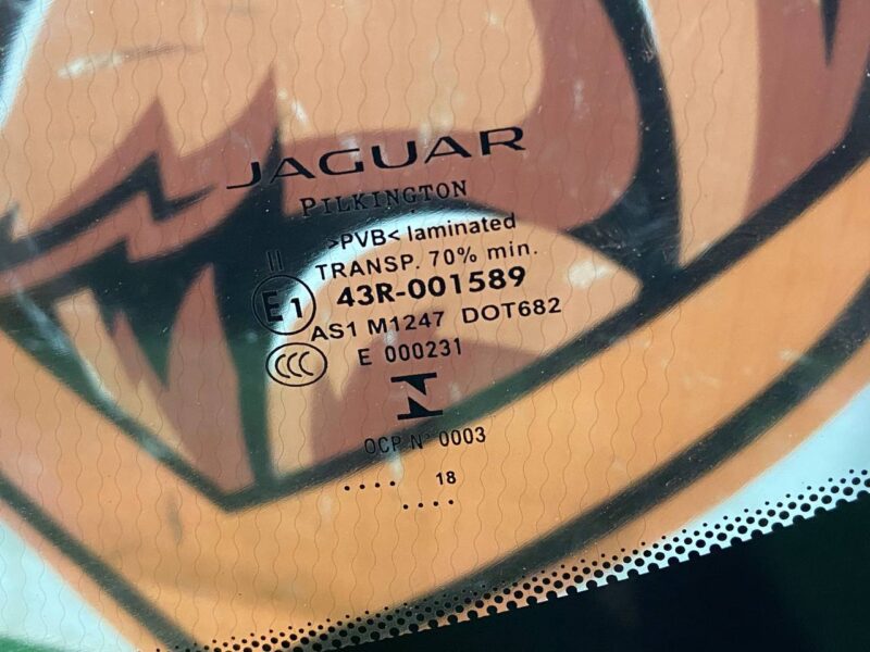T4K20609 Windshield Jaguar I-Pace (2018-) used cost 700 € in stock 1 pcs.