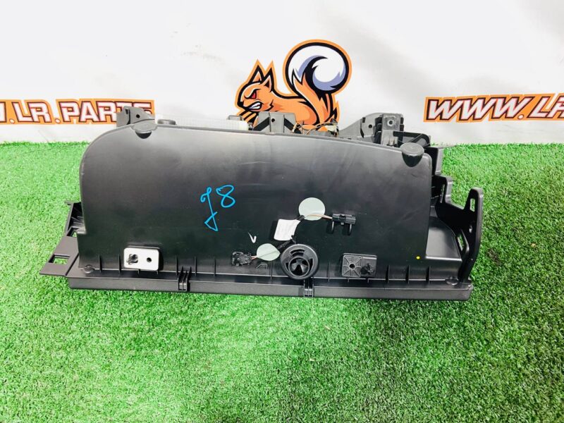 T4K4221PVJ Glovebox Jaguar I-Pace X590 (2018-) Used cost 125 € in stock 1 pcs.
