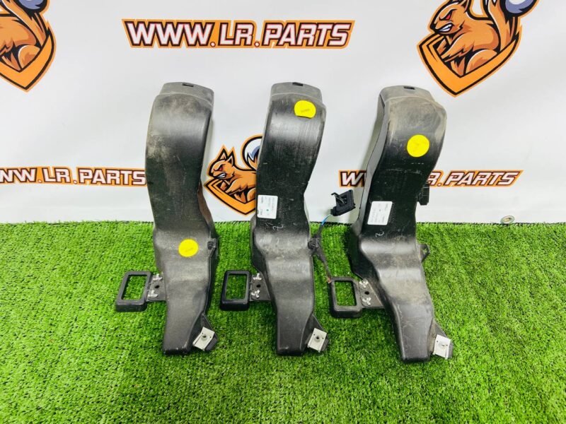 T4K4365 Heater duct left Jaguar I-Pace X590 (2018-) Used cost  € in stock 4 pcs.