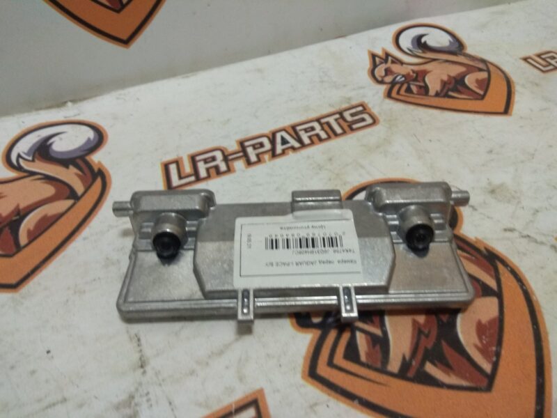 T4K4756 Front Camera Jaguar I-Pace X590 (2018-) Used cost 350 € in stock 4 pcs.