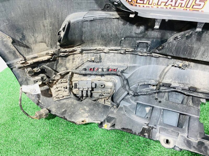 T4K5807LML Rear bumper for 6 sensors Jaguar I-Pace X590 (2018-) Used - Image 31