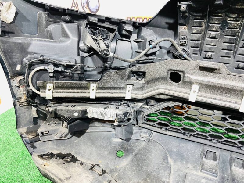 T4K5982LML Front bumper assembly 6 sensors Jaguar I-Pace X590 (2018-) Used - Image 41