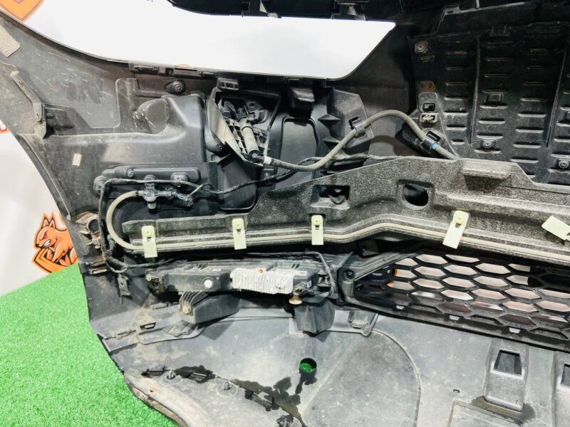 T4K5982LML Front bumper assembly 6 sensors Jaguar I-Pace X590 (2018-) Used - Image 48