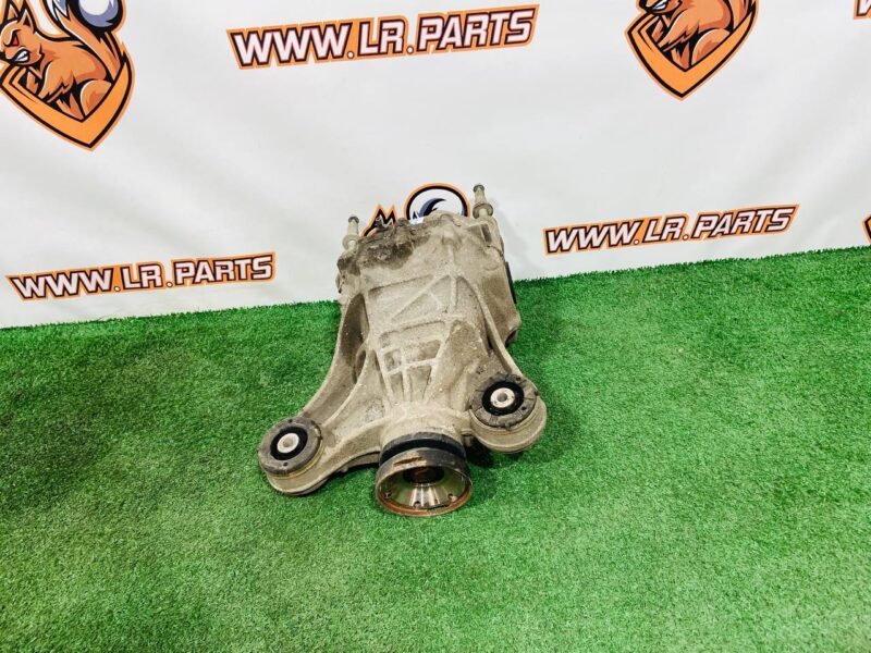 LR183131 Gearbox rear Range Rover Velar L560 (2018-) Used - Image 29