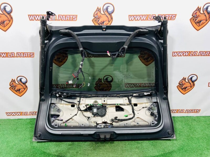 LR110352 Trunk lid Range Rover Velar L560 (2018-) Used - Image 28