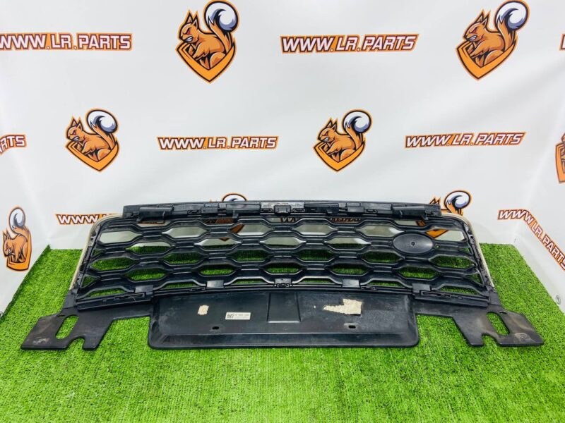 LR116508 Radiator grille Range Rover Sport L494 (2014-2022) Used cost 290 € in stock 2 pcs.